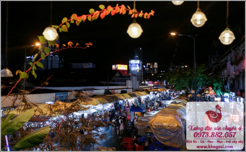 Chợ đêm Bến Thành 